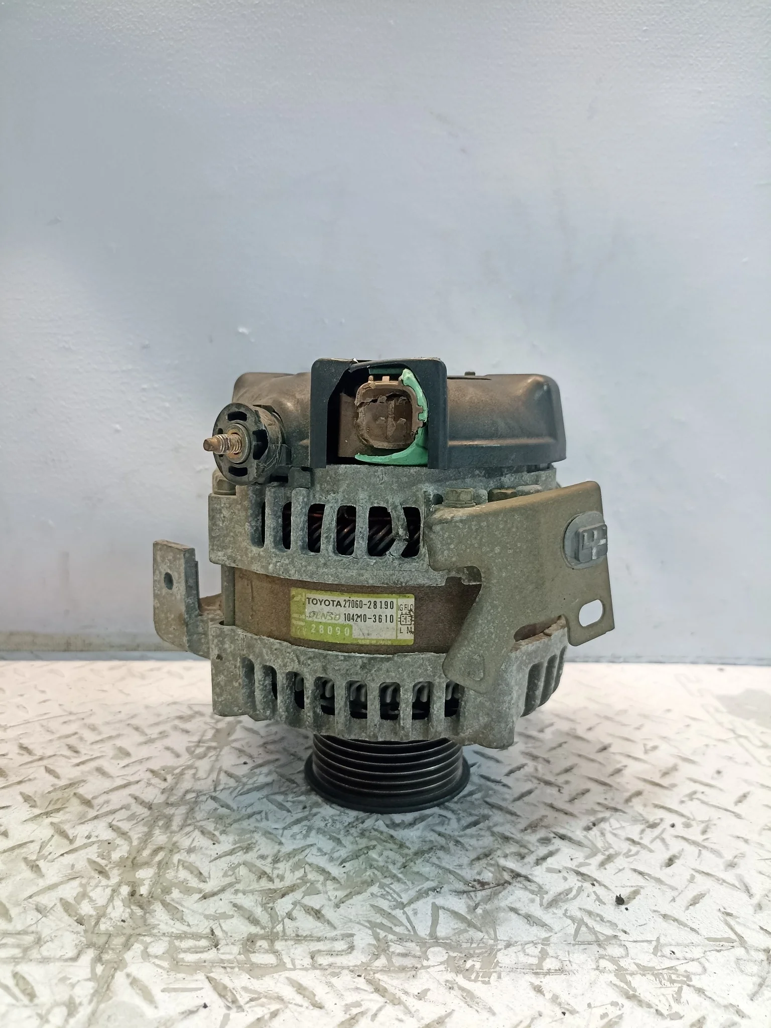ГЕНЕРАТОР TOYOTA DAIHATSU 2706028190  KE795
