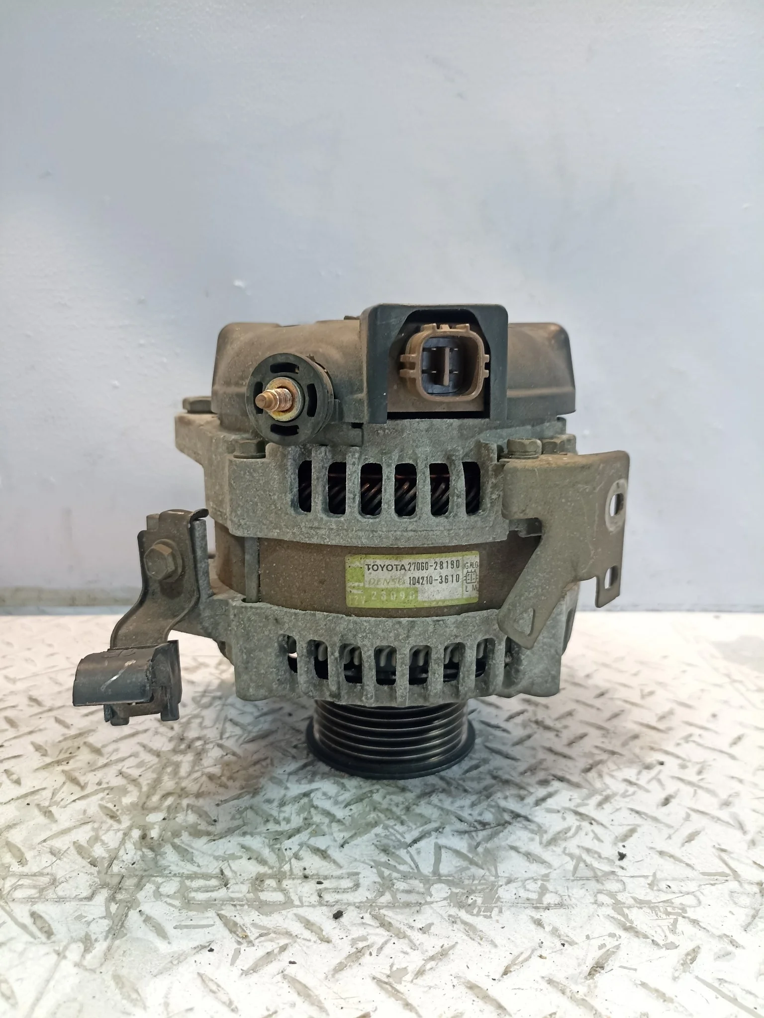 ГЕНЕРАТОР TOYOTA DAIHATSU 2706028190  KE794Z