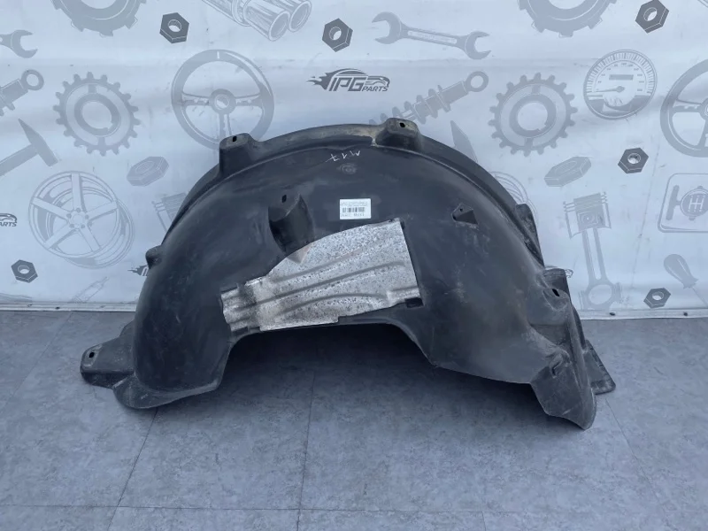 Подкрылок передний правый Mercedes-benz 2004 W163