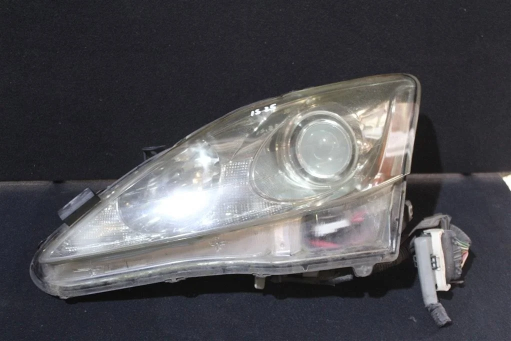 Б.у. фара LEXUS IS250 GSE20 LEXUS IS250 GSE20