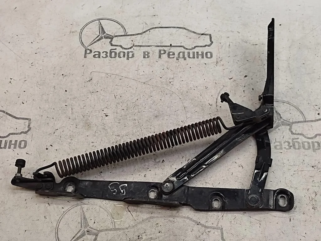 Петля крышки багажника Mercedes-Benz