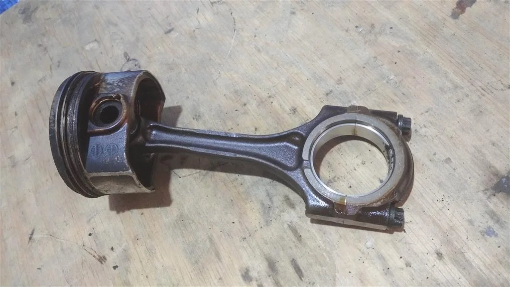 Б.у. шатун TOYOTA PRIUS ZVW30 TOYOTA PRIUS ZVW30