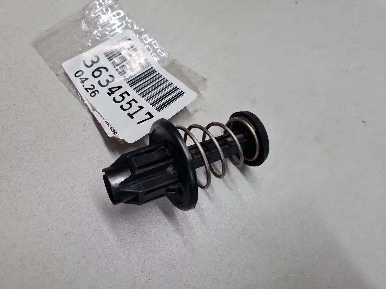 Отбойник капота для Mercedes C-klasse W205 2014-