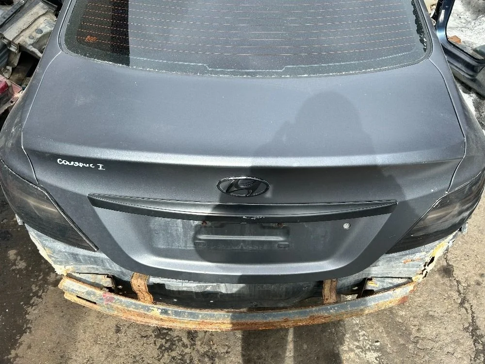 Крышка багажника Hyundai Solaris 1.