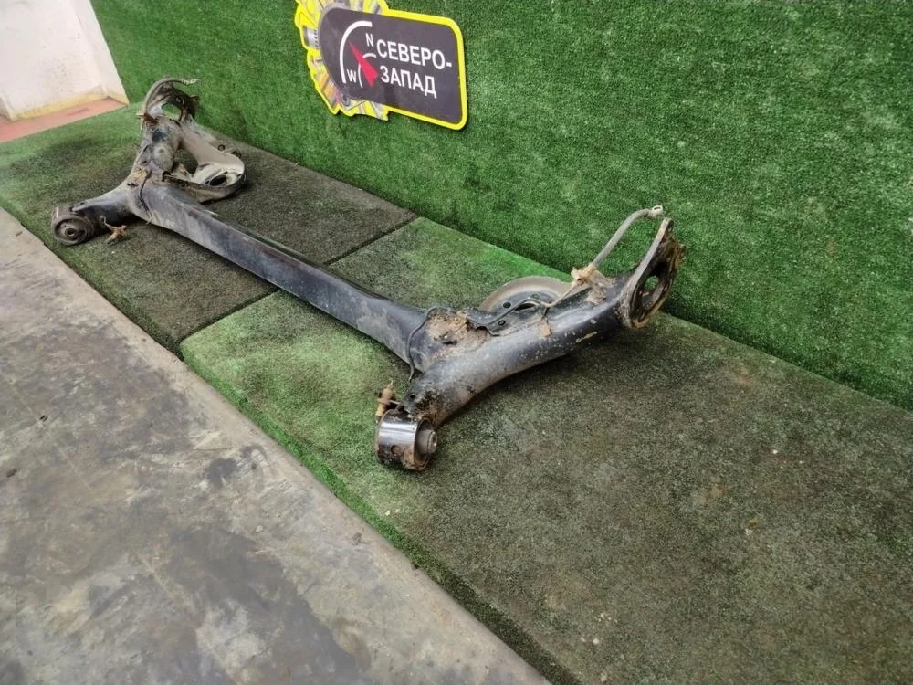 Балка Toyota Corolla 2013 4210102480 180 1ZRFE, задняя