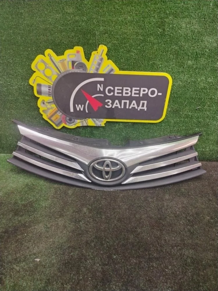 Решетка радиатора Toyota Corolla 2013 5310002610 180 1ZRFE