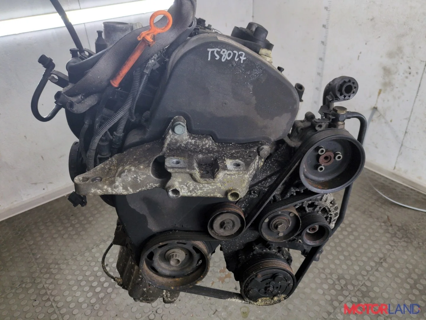 Двигатель (ДВС) Volkswagen Golf 4 1997-2006 КПП 5-ст.мех.(МКПП) BCB Бензин 1.6 л Инжектор