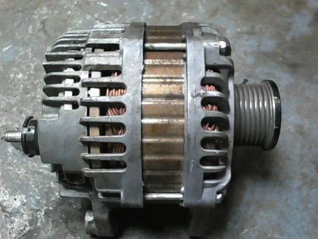 Генератор Nissan X-trail 2007-2014 23100JG71A T31 2.0 DCI M9R