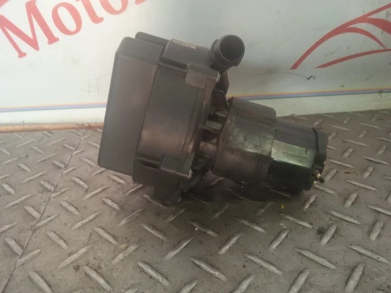 Насос продувки катализатора Mercedes-benz C-Class A0001403785 W203 2.6 112.912
