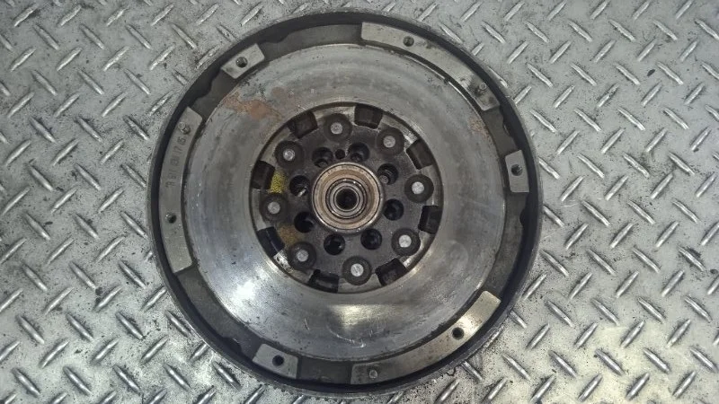 Маховик Mercedes-benz V-Class A6110301705 W638 2.2 CDI OM611