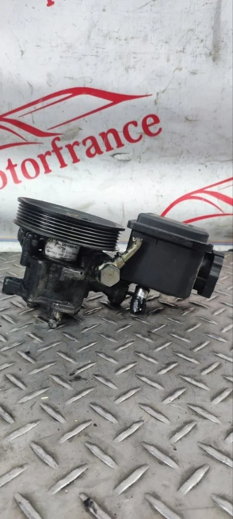 Насос гидроусилителя руля Mercedes-benz C-Class 2001 0024662401 W203 3.2 112.940
