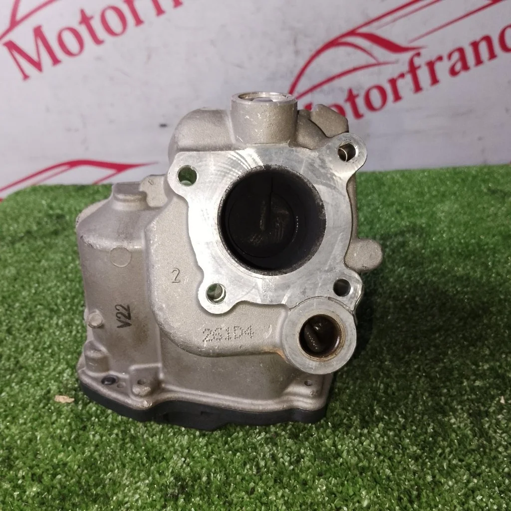 Клапан EGR Mercedes-benz C-Class 2017 A6511400660 W205 OM651