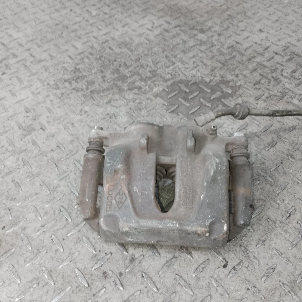 Суппорт тормозной Renault Trafic 7701050919 2, передний левый