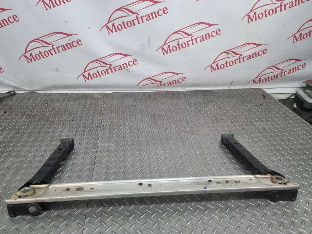 Подрамник передний Renault Megane 544F00003R 3