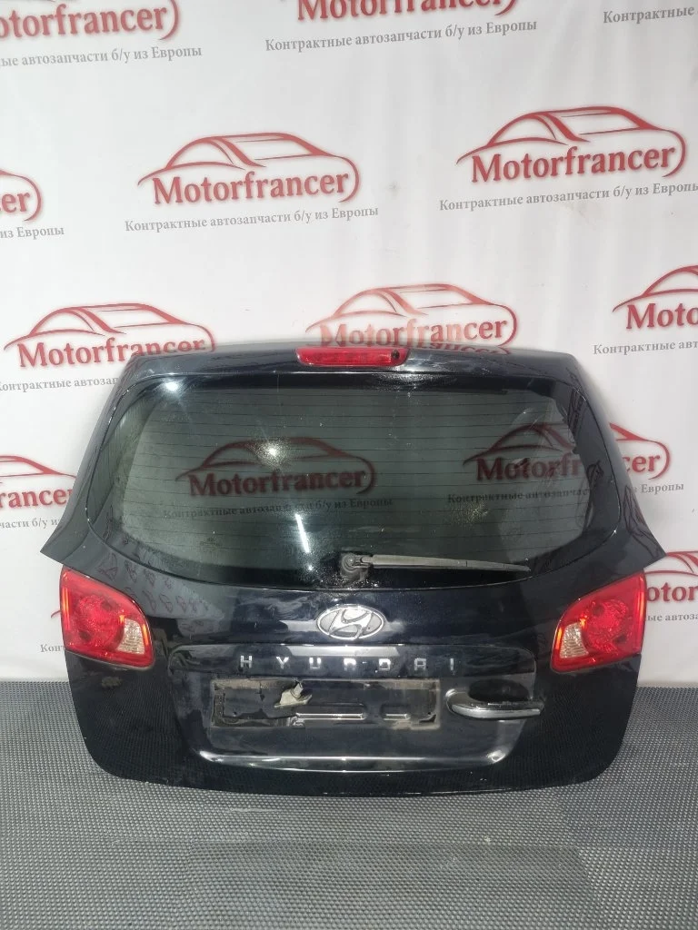 Крышка багажника Hyundai Santa Fe 2006 737002B100 2
