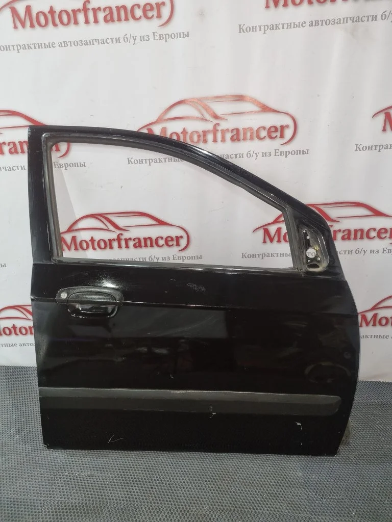 Дверь Hyundai Getz 2005 760041C020 1, передняя правая