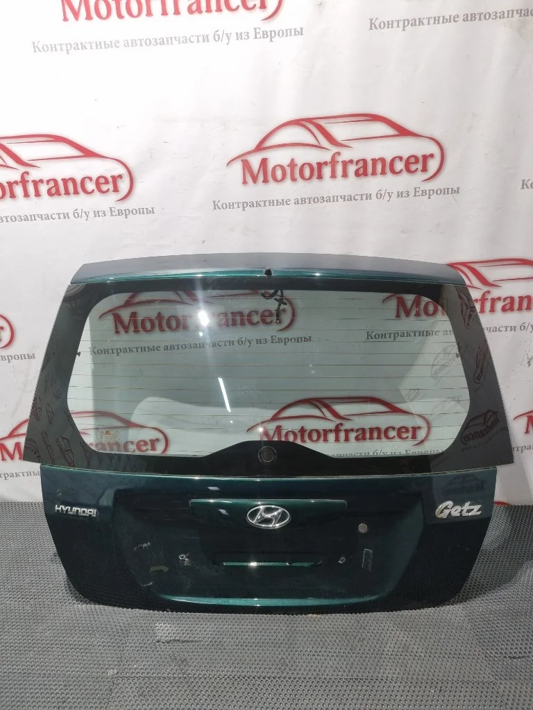 Крышка багажника Hyundai Getz 2003 737001C010 1