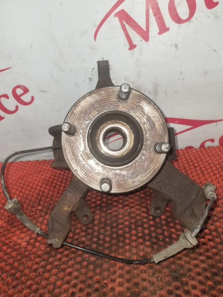 Кулак поворотный Ford Focus 1079001 1, передний левый