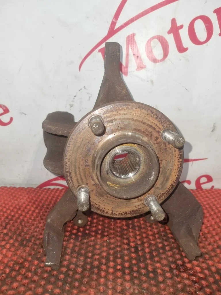 Кулак поворотный Ford Focus 1079001 1, передний левый