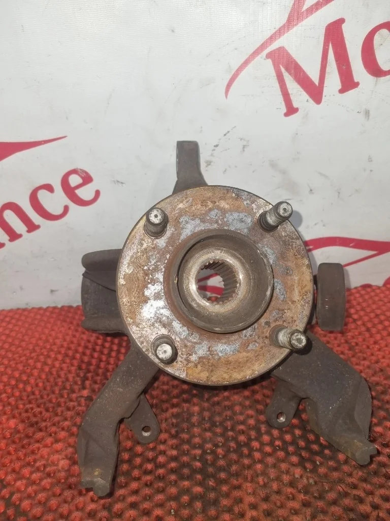 Кулак поворотный Ford Focus 1079001 1, передний левый