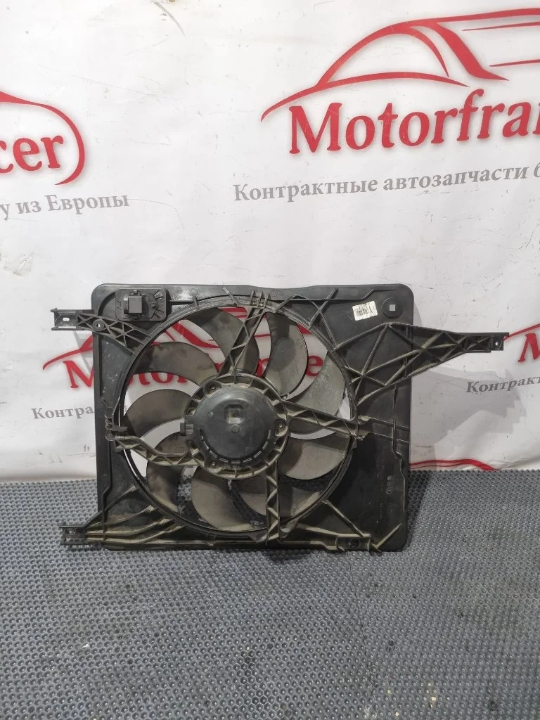 Вентилятор охлаждения Nissan Qashqai 21481JD21B J10 1.6 HR16DE