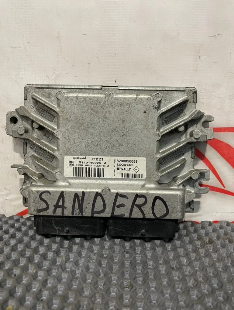 Блок управления двигателем Renault Sandero 2010 8200856659 2 1.4 K7J 8V