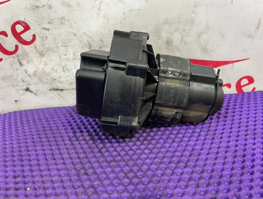 Насос продувки катализатора Mercedes-benz V-Class 2006 A0001403785 W639 112.951
