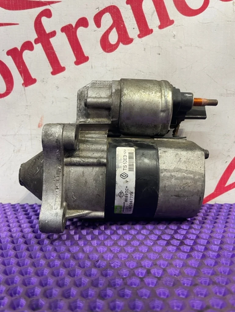Стартер Renault Megane 8200266777 2 K4M 1.6 16V