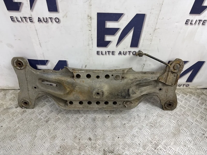 Подрамник Toyota Harrier 2005 5120648040 2 2.4, задний