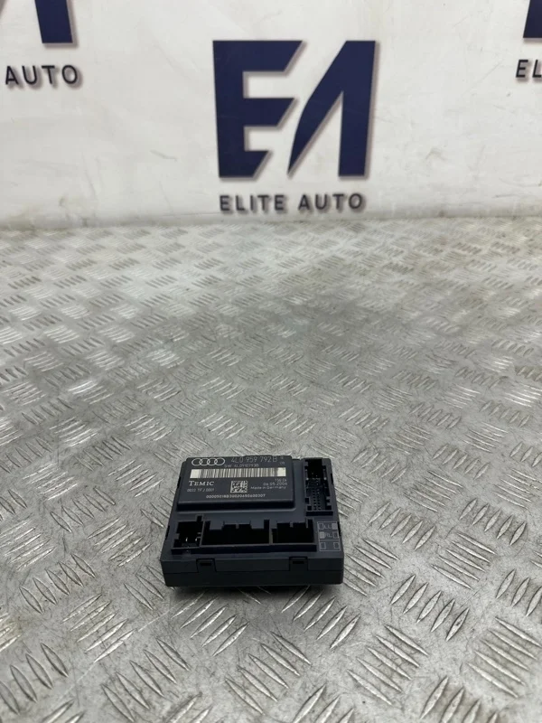 Блок комфорта двери Audi Q7 2006 4L0959792B 4L 3.0 TDI, передний правый