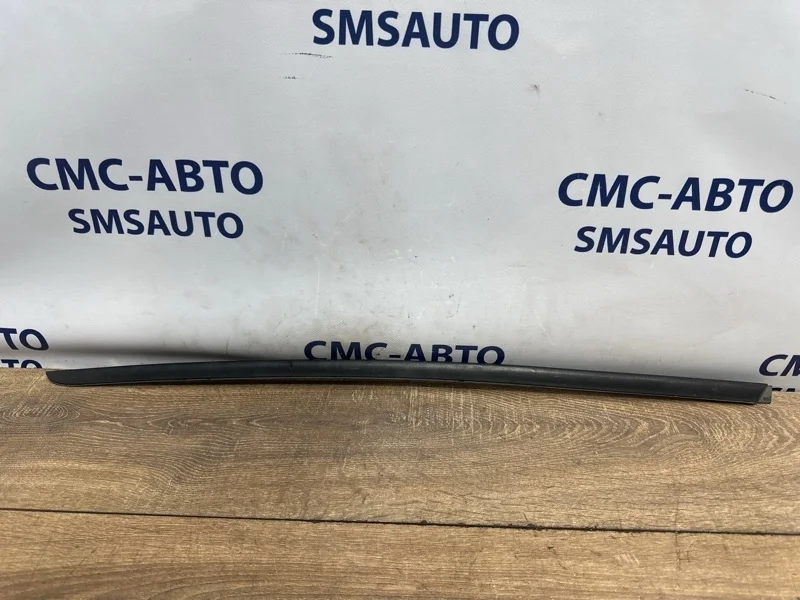 Молдинг лобового стекла Audi A8 4E0854328D D3 4.2 BVJ, правый