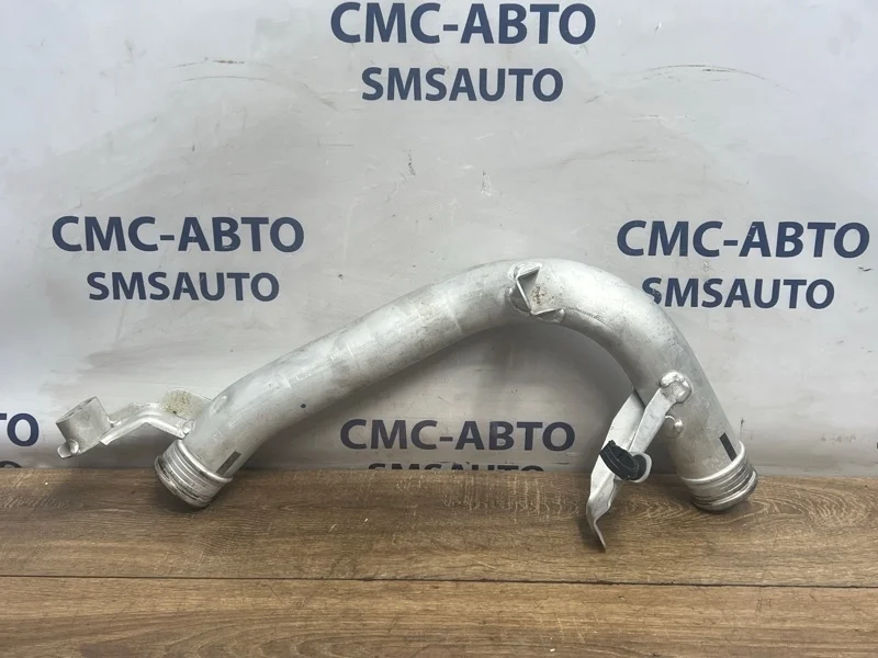 Патрубок интеркулера Volvo XC60 2020 31370288 XC60 D4204T14