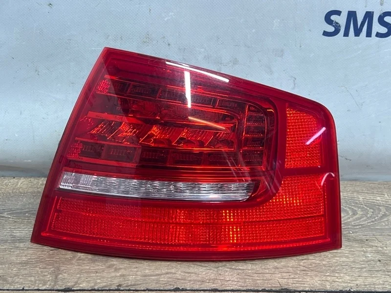 Фонарь заднего хода Audi A8 4E0945096H D3 5.2 BSM, правый