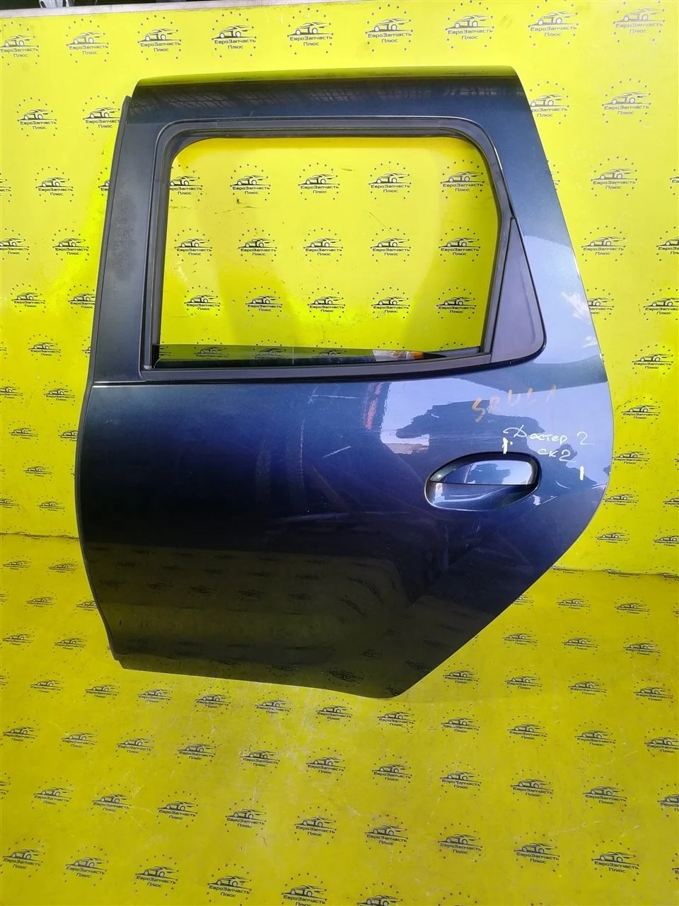 Дверь Renault Duster 821017139R HJD, задняя левая