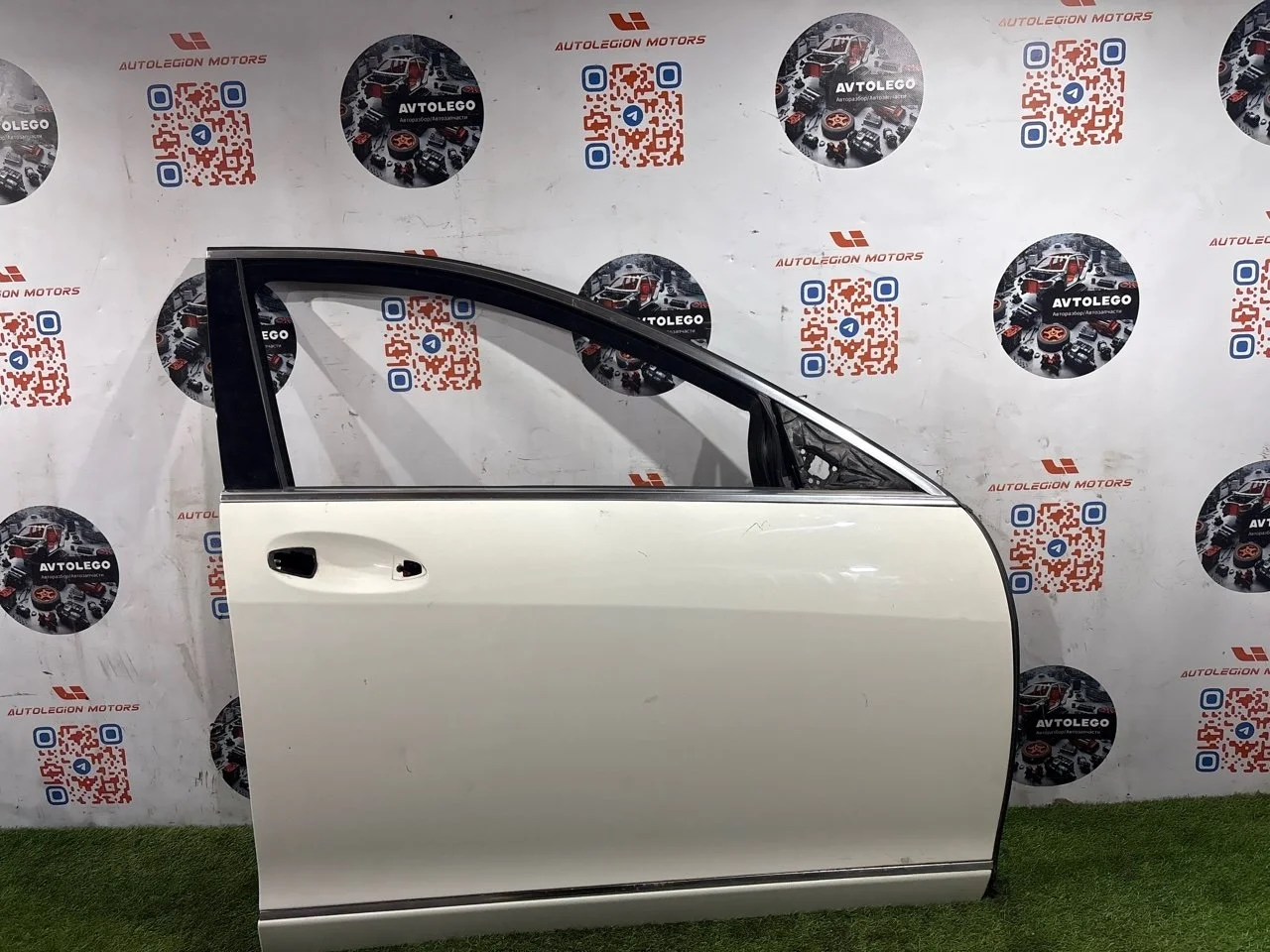 Дверь передняя правая Mercedes benz S550 2006 W221