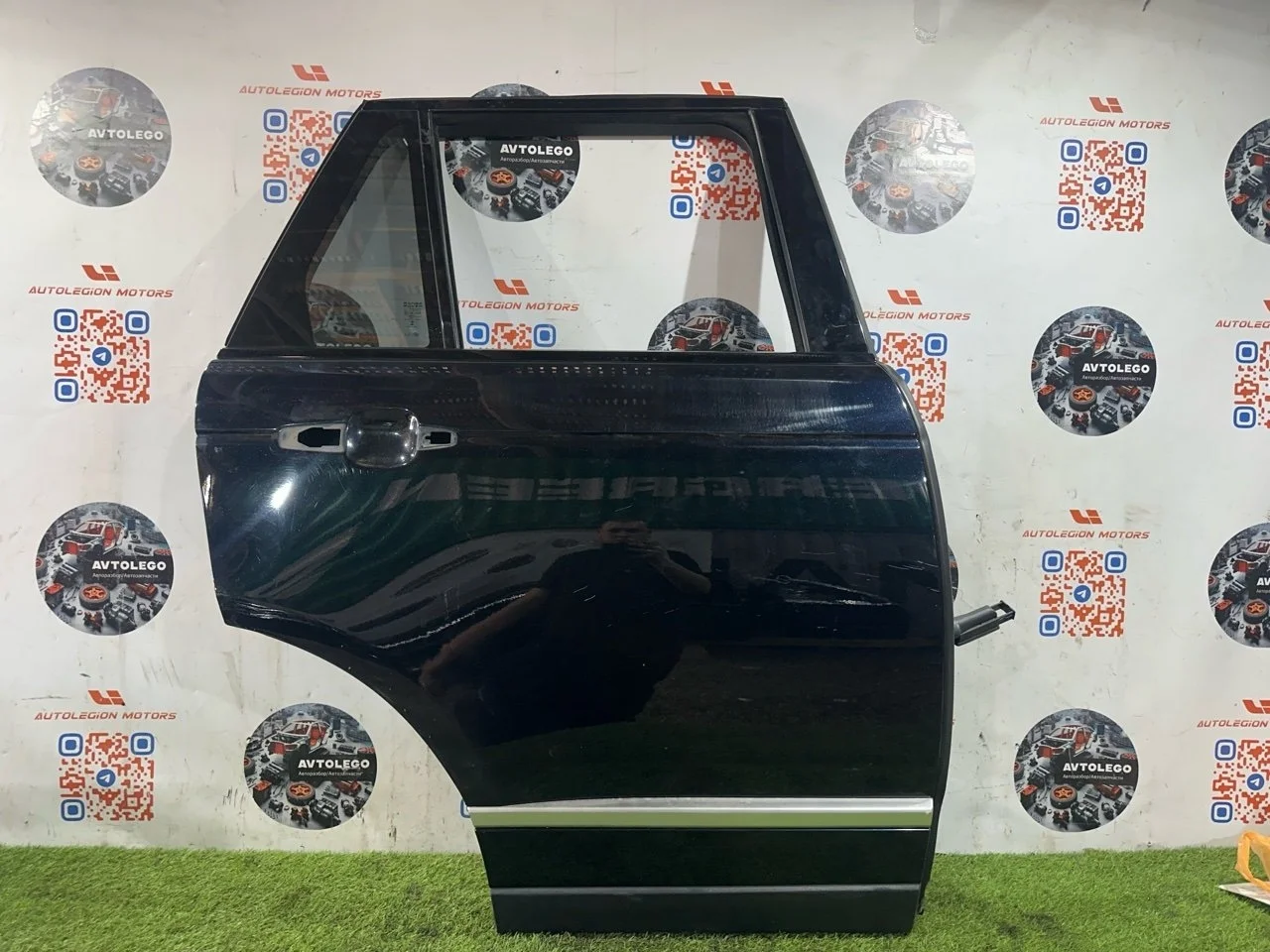 Дверь задняя правая Land Rover Range Rover 2017 LR036402 L405 448DT