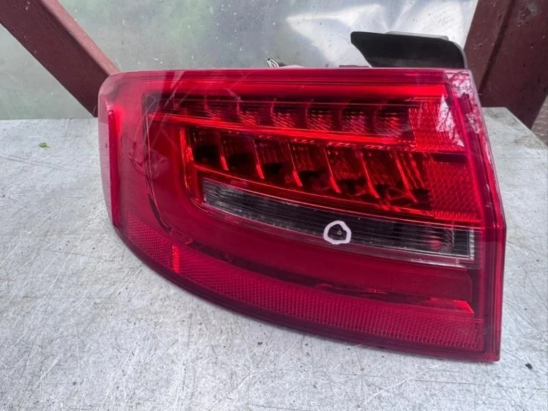 Фонарь AUDI a4 2011-2016 B8