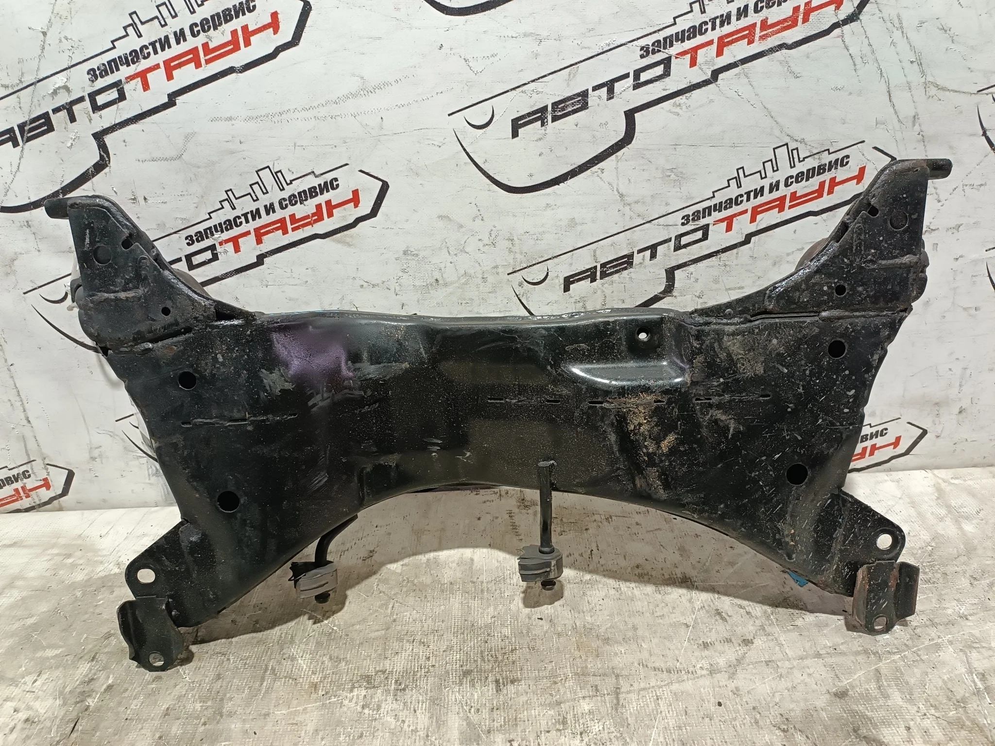 БАЛКА Двигатель/ПОДРАМНИК MITSUBISHI ПЕРЕДНЯЯ MR510286  D067