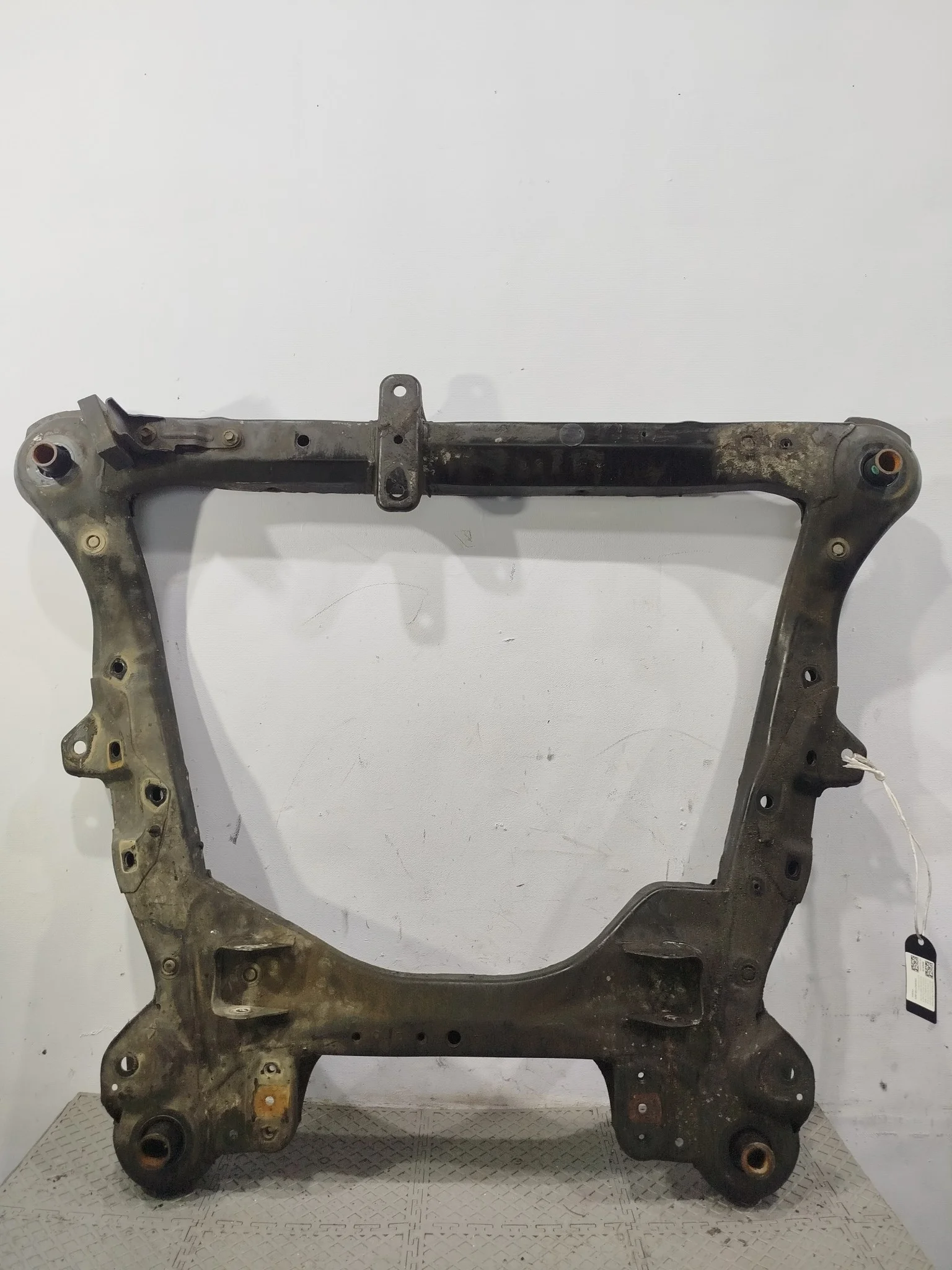 БАЛКА Двигатель/ПОДРАМНИК TOYOTA DAIHATSU LEXUS ПЕРЕДНЯЯ 5110033070  FA503