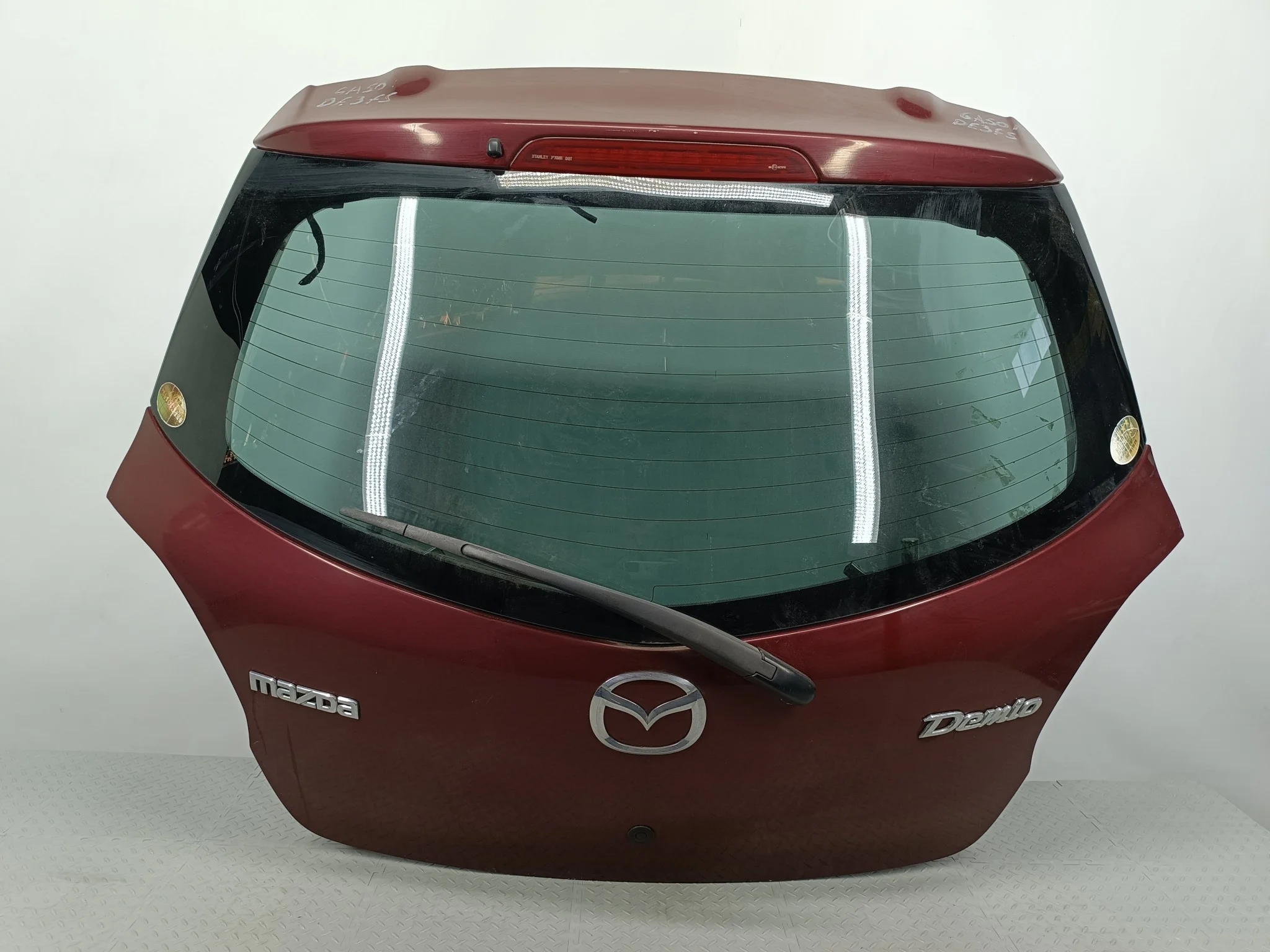 ДВЕРЬ ЗАДНЯЯ MAZDA DEMIO MAZDA2 D6Y16202XA  бордовый, 40F GA501