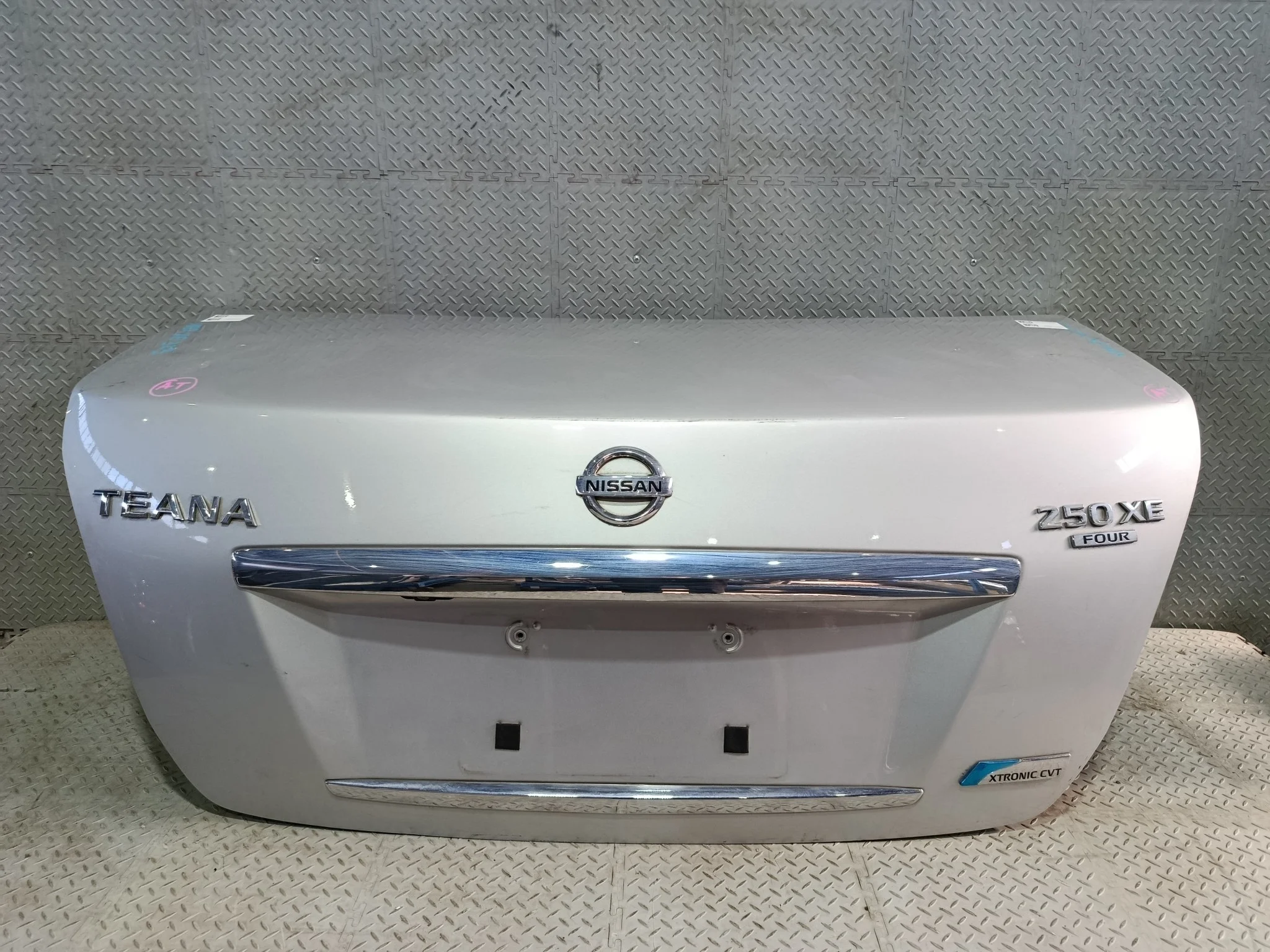 КРЫШКА БАГАЖНИКА NISSAN TEANA H430MJN2AA  серебро, K23 XE323