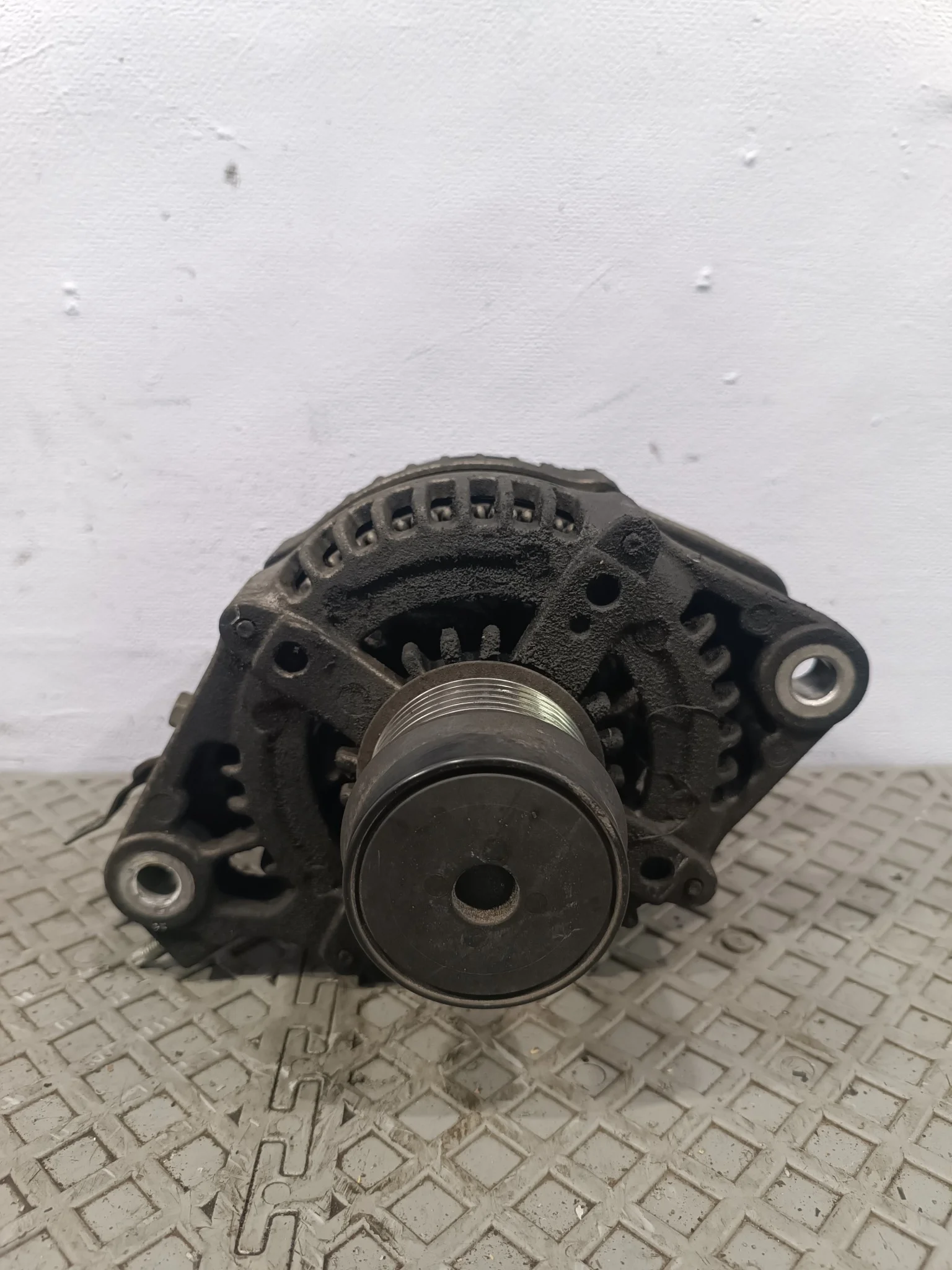 ГЕНЕРАТОР TOYOTA 2706031030  F2457Z