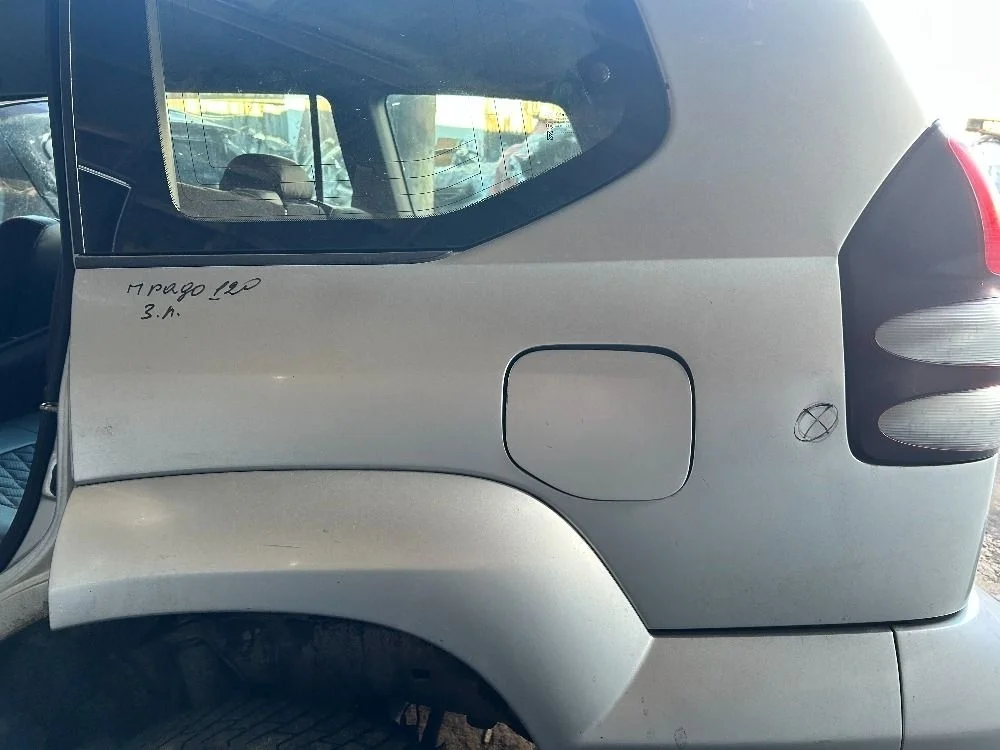Крыло заднее левое Toyota Land Cruiser 120
