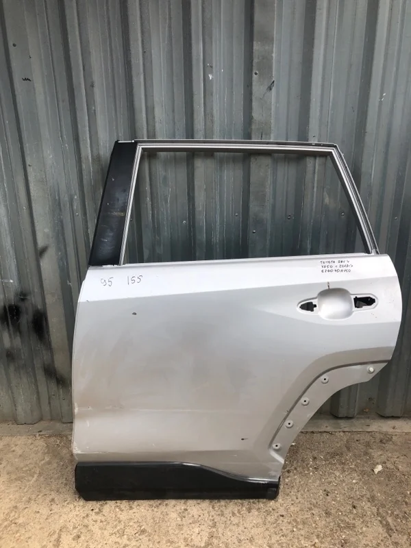 Дверь Toyota RAV4 2018- н.в 6700442121 XA50, задняя левая