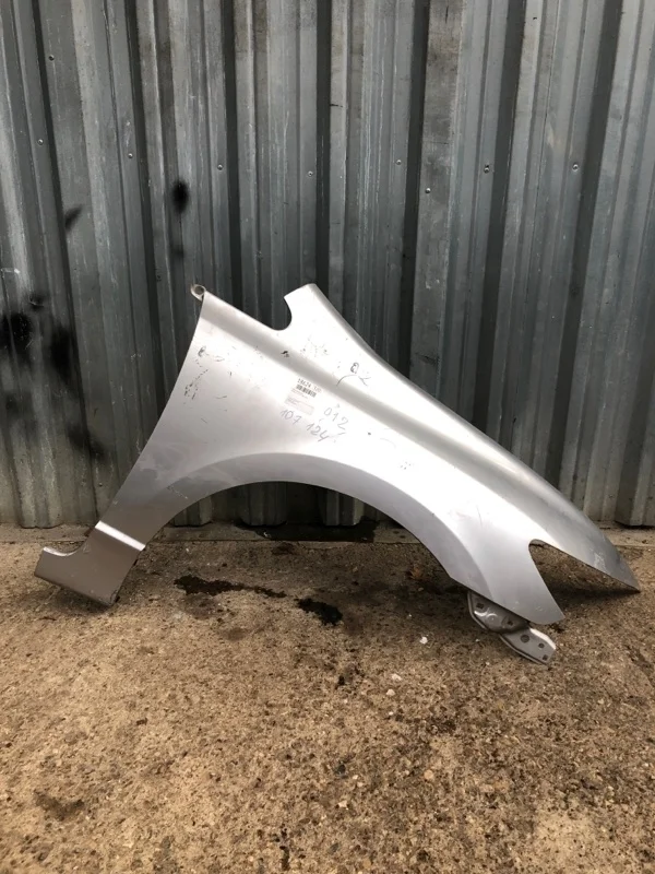 Крыло Honda Civic 8 2006-2011 60211SNBJ00ZZ 4D, переднее правое