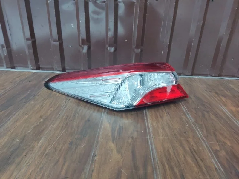 Фонарь Toyota Camry 2018-2021 8156133660 70, левый