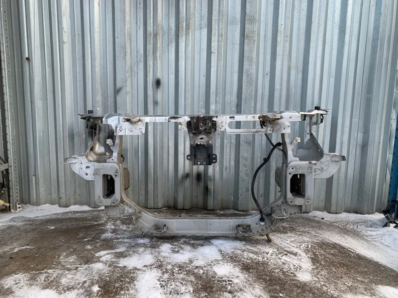 Панель передняя Mitsubishi Outlander XL 2009-2012 5256A611
