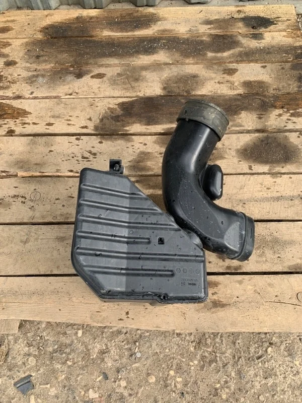 Резонатор воздушного фильтра Honda Accord 8 2008-2012 17230RL6E00