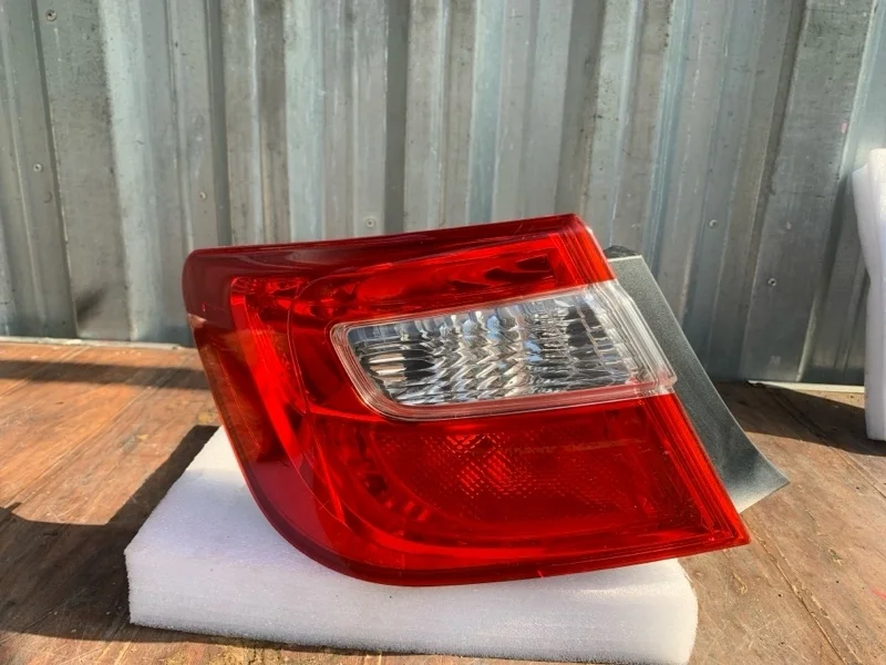 Фонарь Toyota Camry 2011-2014 8156133550 50, левый