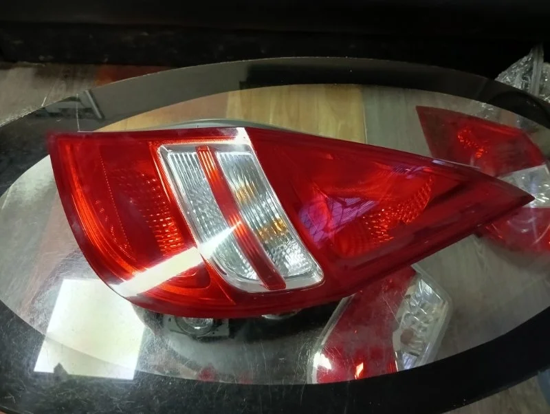 Фонарь Hyundai i30 2007-2012 924022R010, правый
